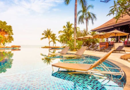 luxury travel - sugar baby dating benefits